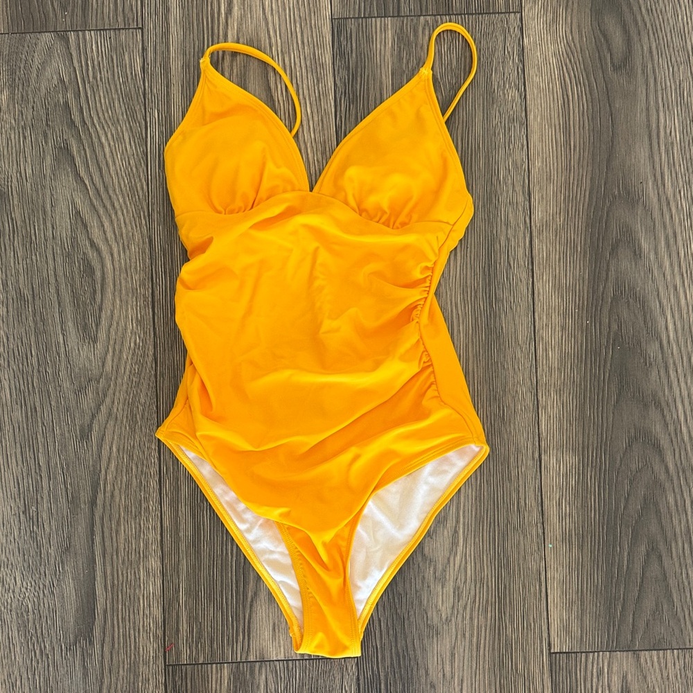 Cupshe Sunny Yellow One-Piece Swimsuit